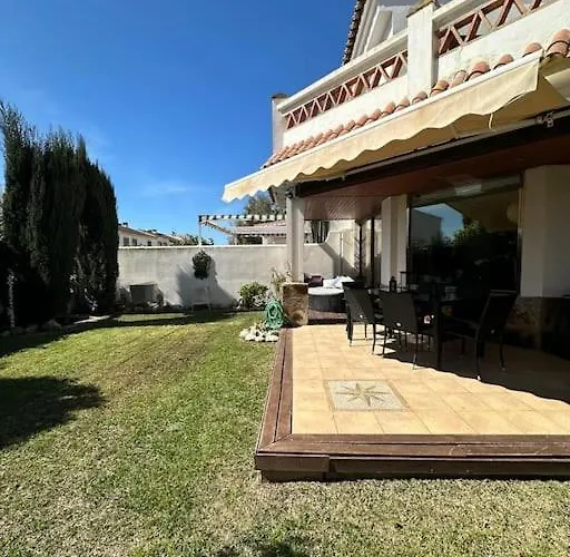 Holiday home Heaven At The Shore: El Cielito. *